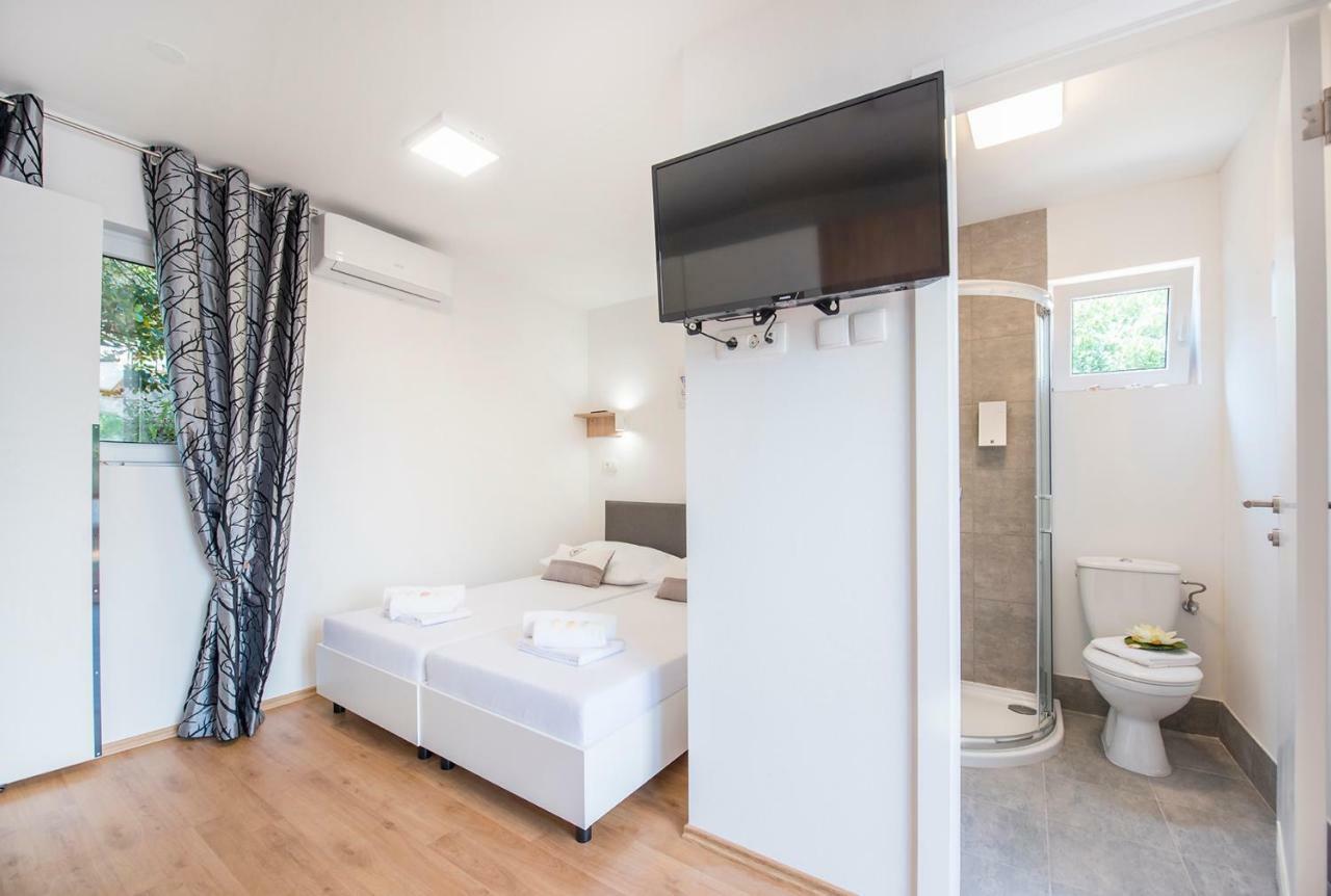 Mediteran Travel Mobile Homes Trogir - Ciovo Arbanija 외부 사진