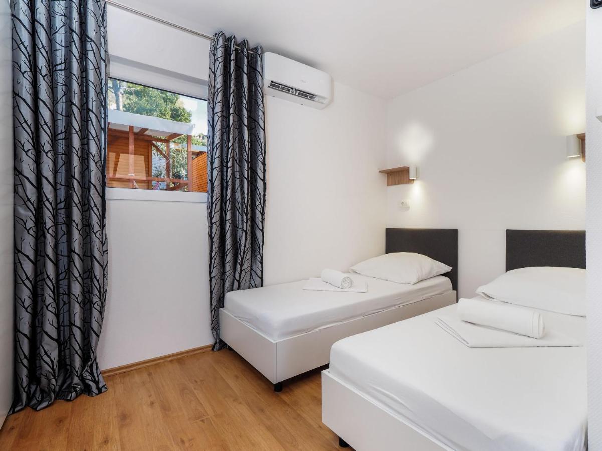 Mediteran Travel Mobile Homes Trogir - Ciovo Arbanija 외부 사진